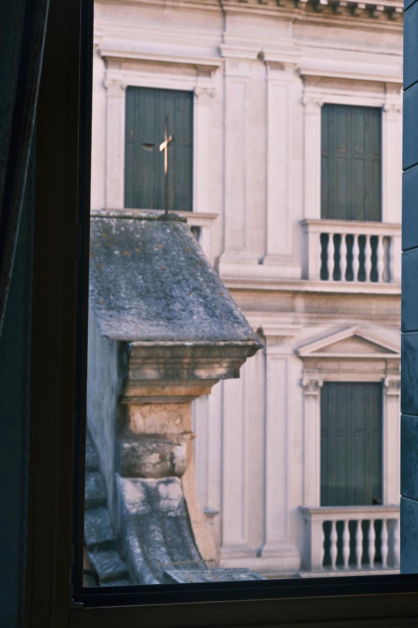 Single Room View
