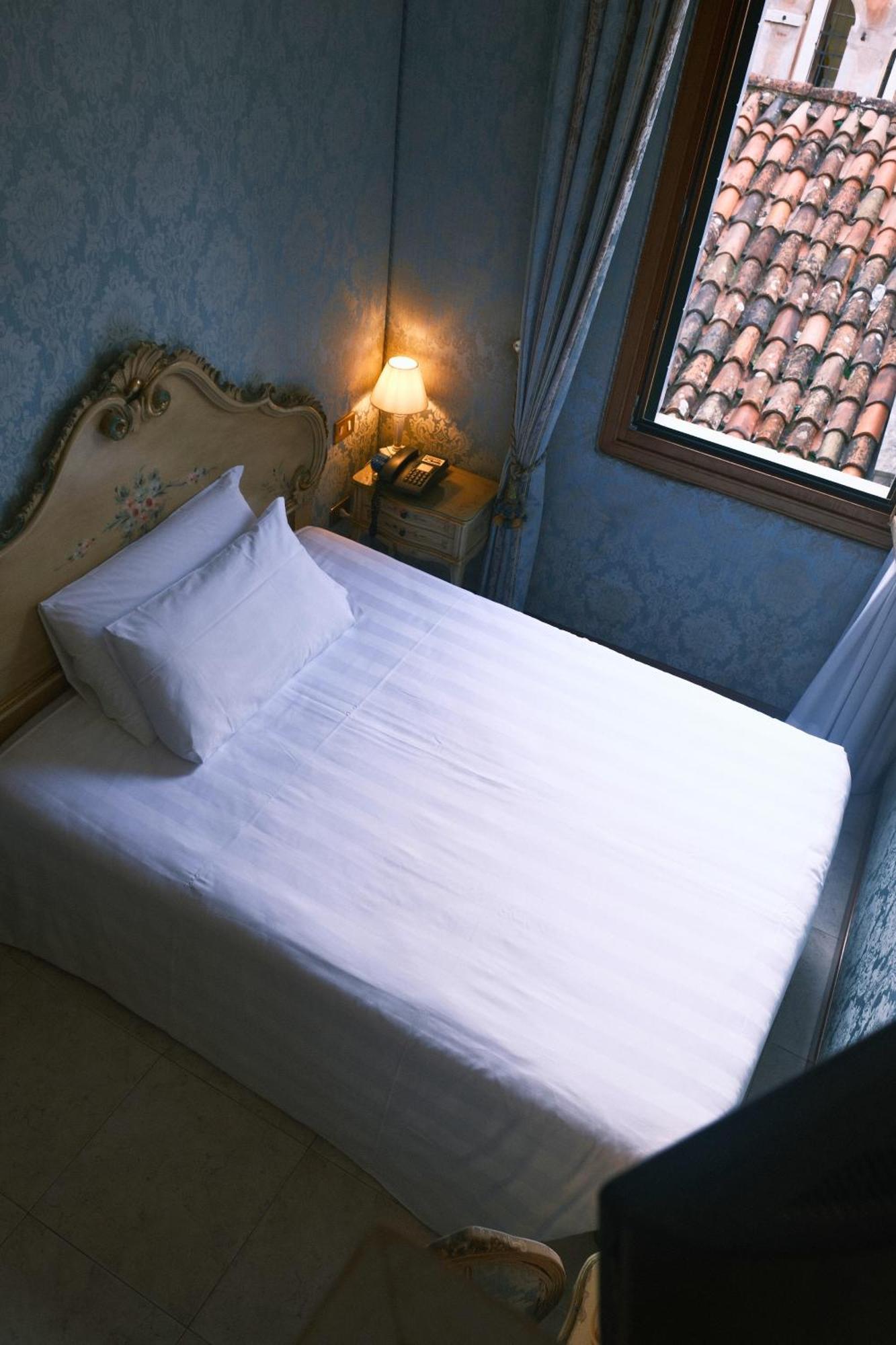 Single Room View