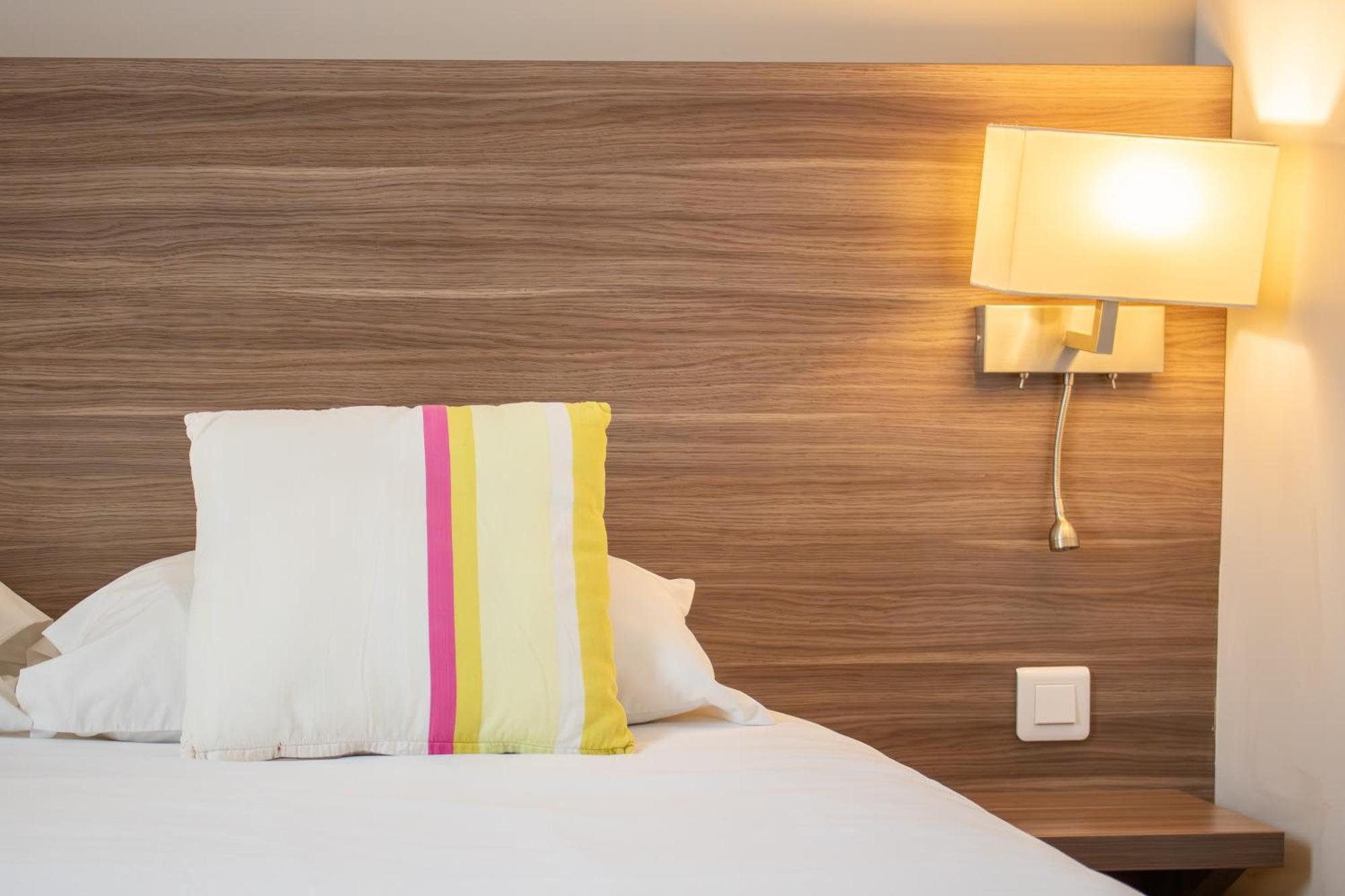 Chambre Double Supérieure avec Bain à Remous
