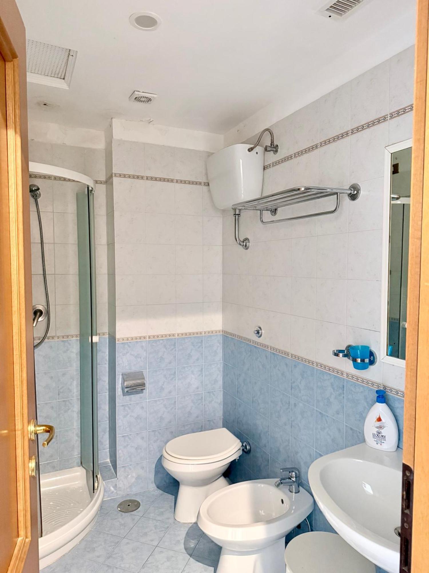 Double or Twin Room,1765828710:JPEG