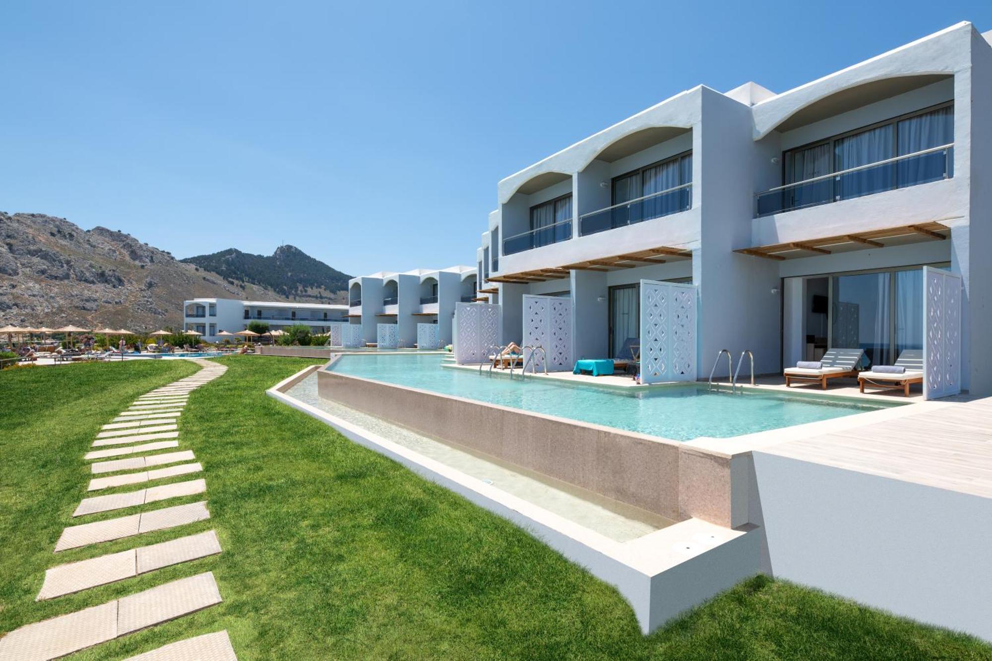 Hébergement Double Deluxe avec Accès Direct à la Piscine - Vue sur Mer