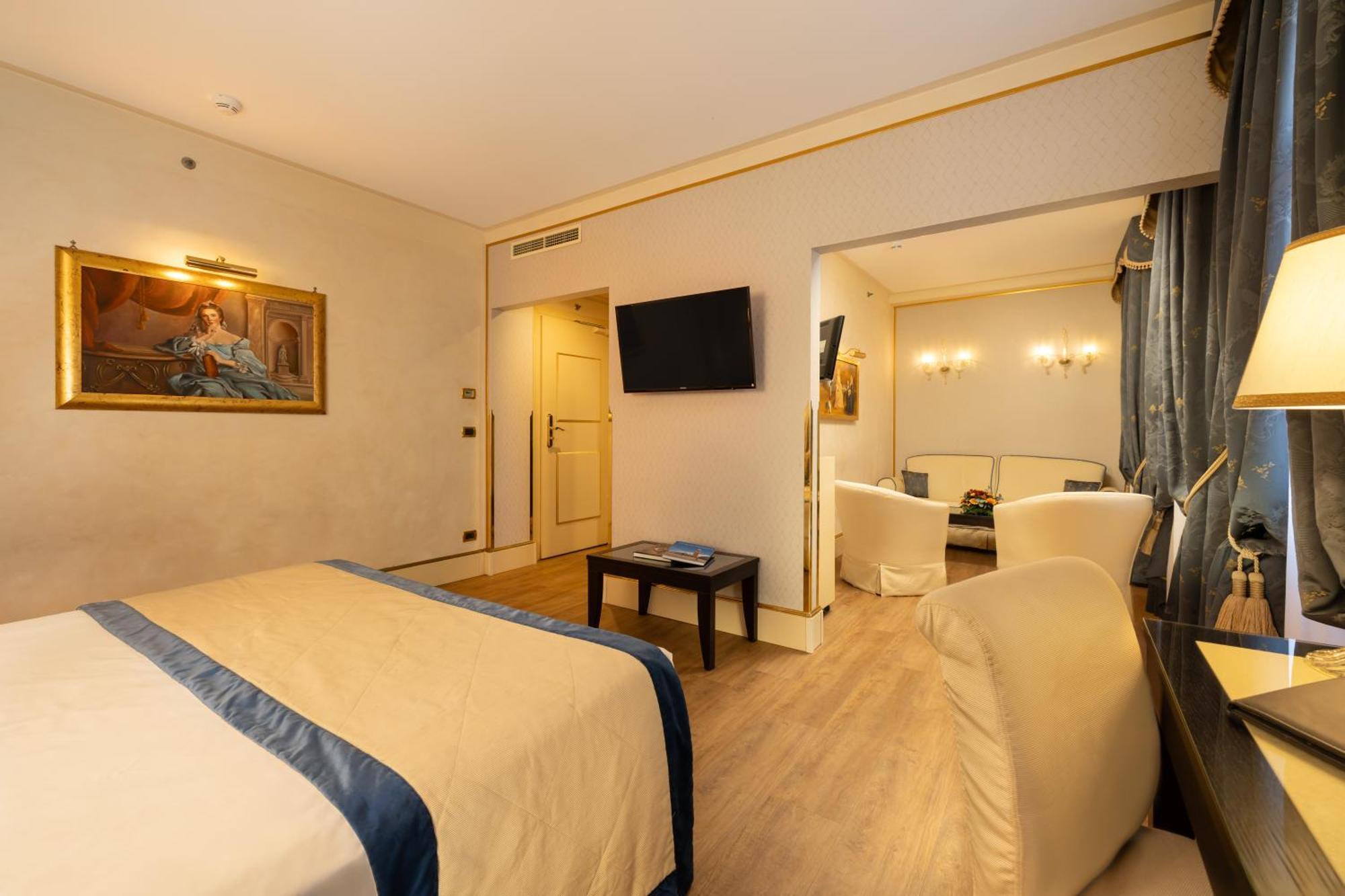 Deluxe Suite
