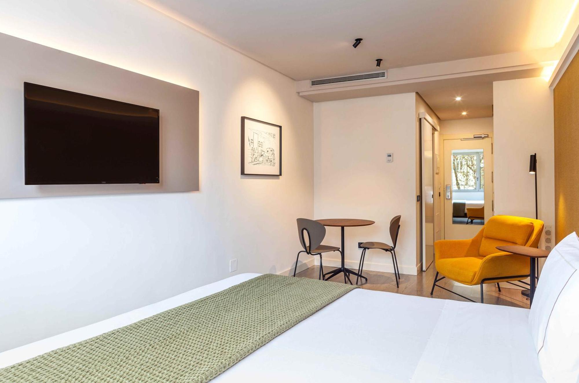 Large Double Room
