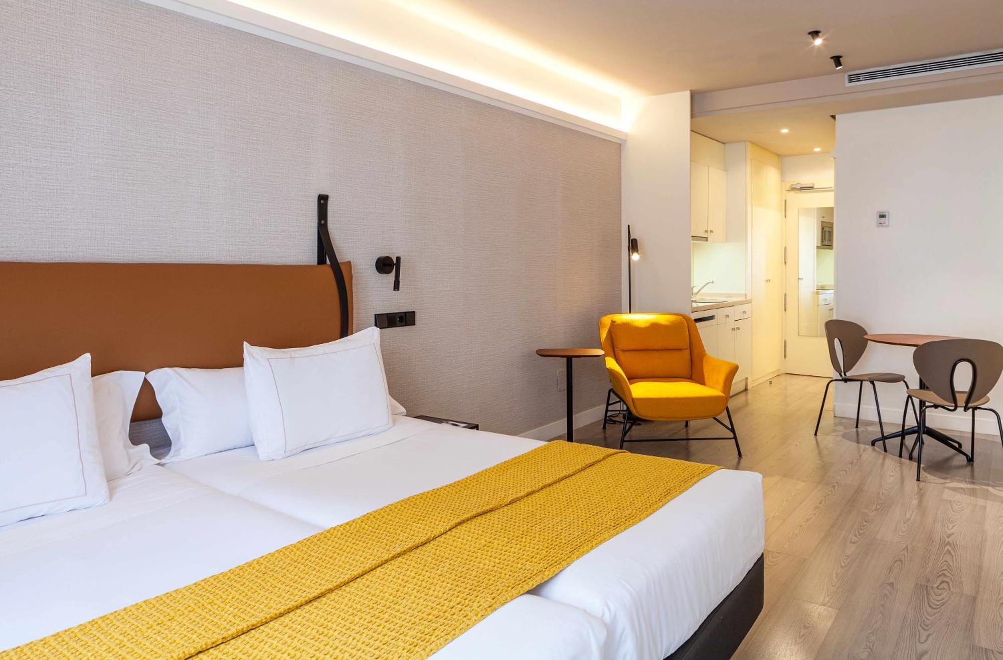 Large Double Room