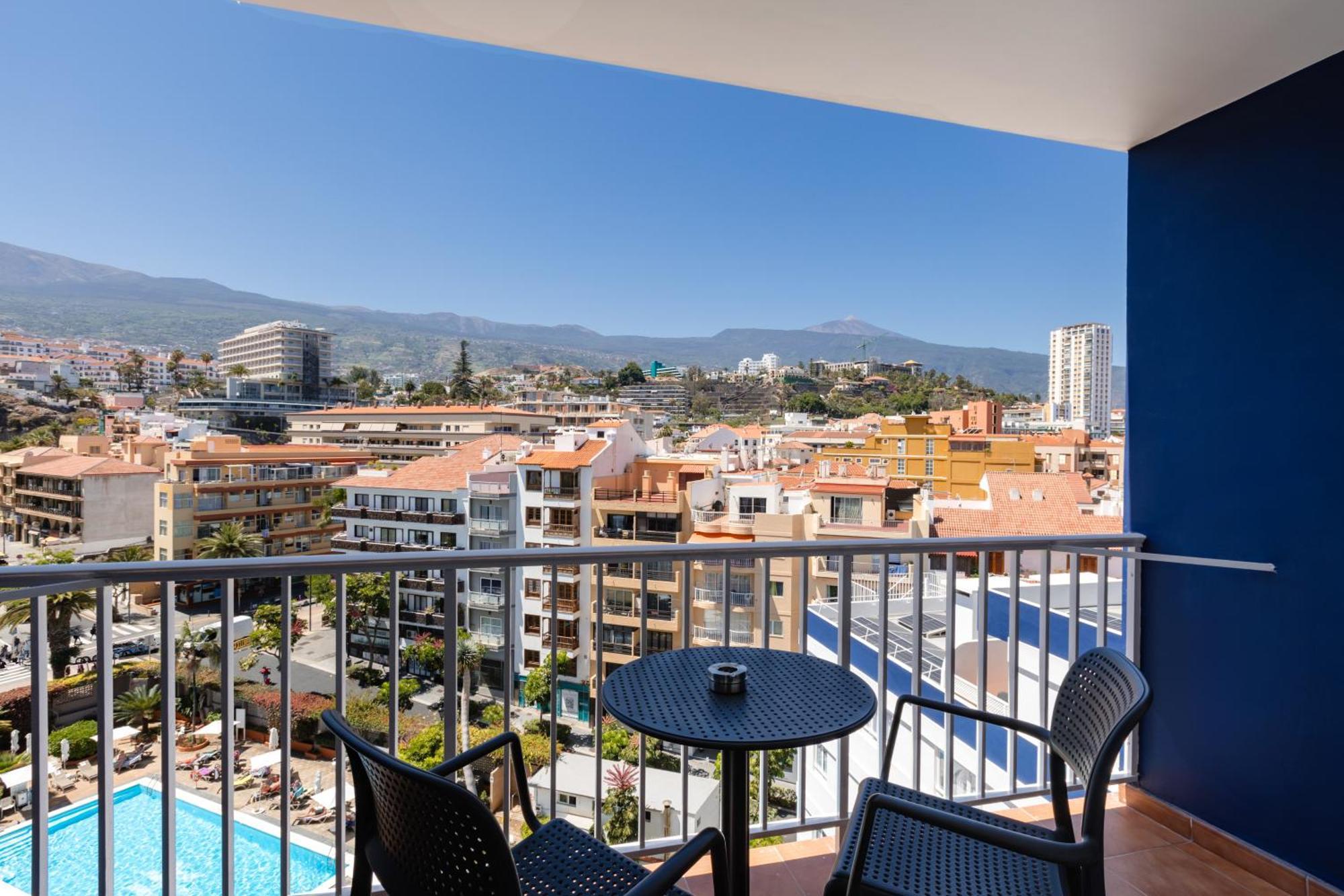 Double or Twin Room Balcony