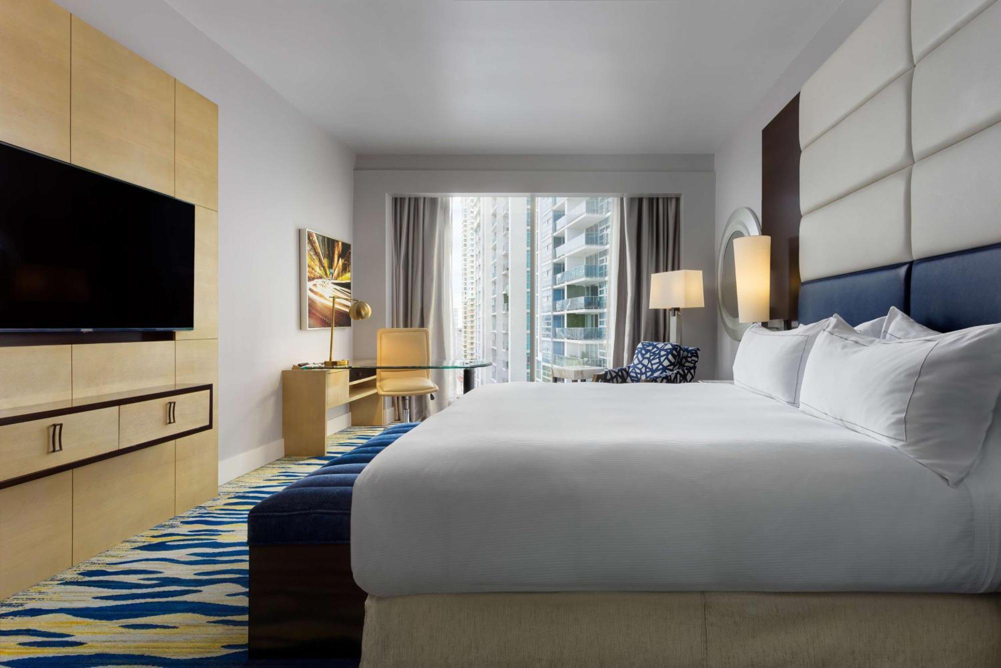 Deluxe King Room with City View,1695761784:JPEG