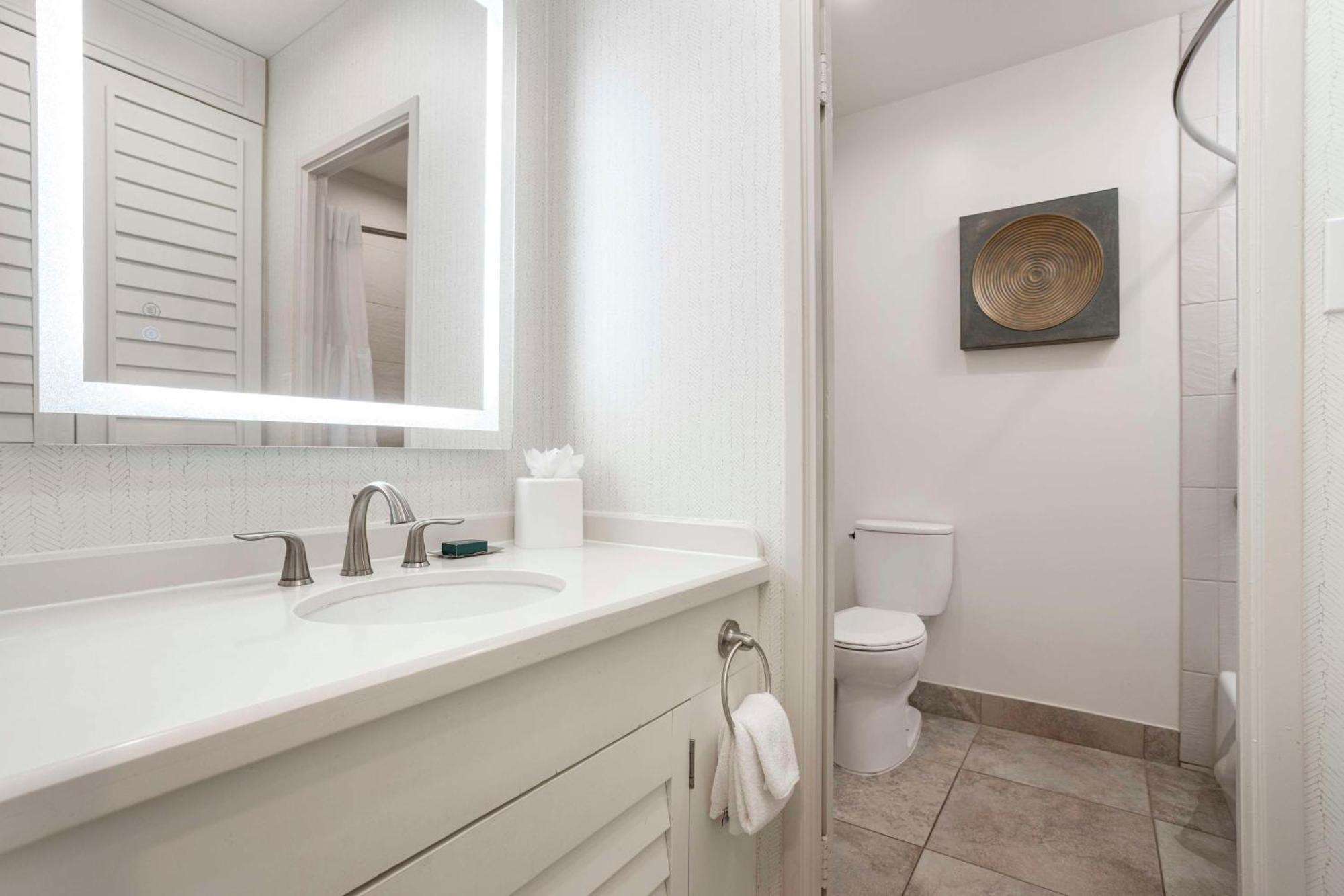 King Room with Balcony and Garden View,1663751202:JPEG