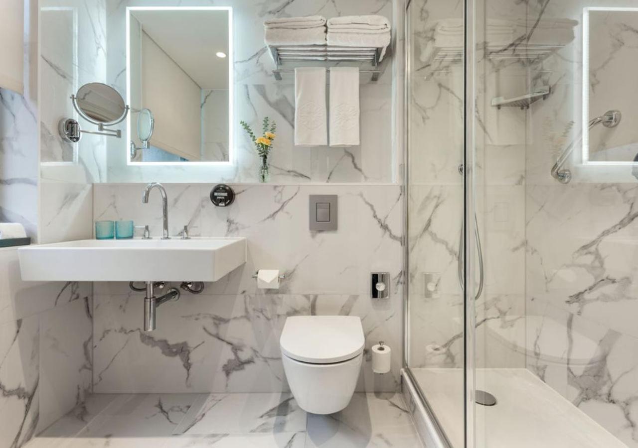 Superior King Room,1722881081:JPEG