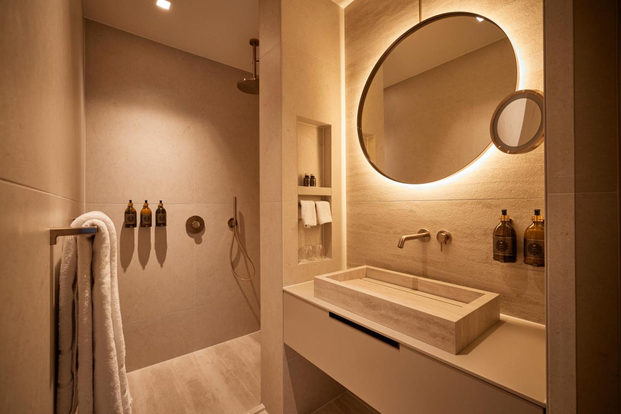 Deluxe Room with Spa Access,1678598620:JPEG