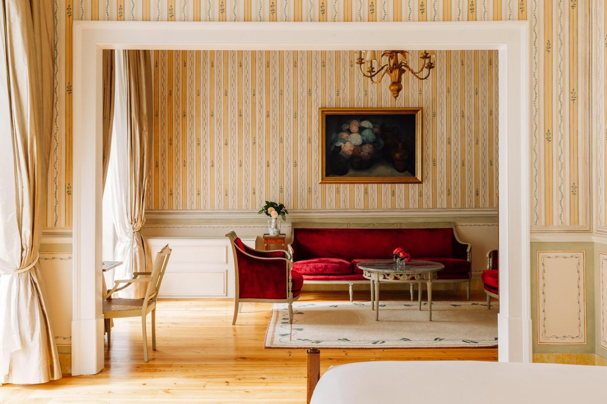 Royal Suite,1685057974:JPEG