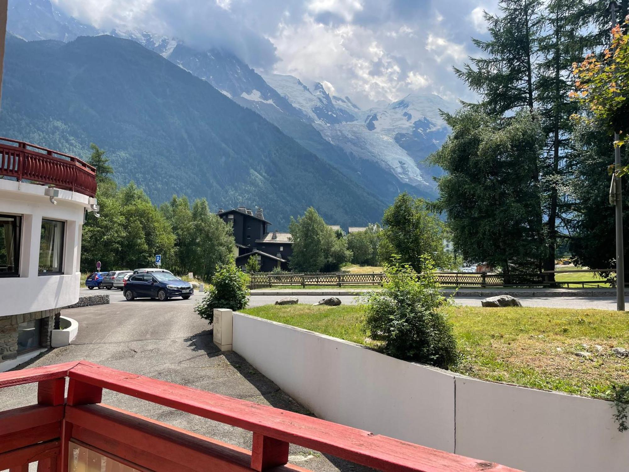 Twin Room PMR lower level Mont-Blanc View