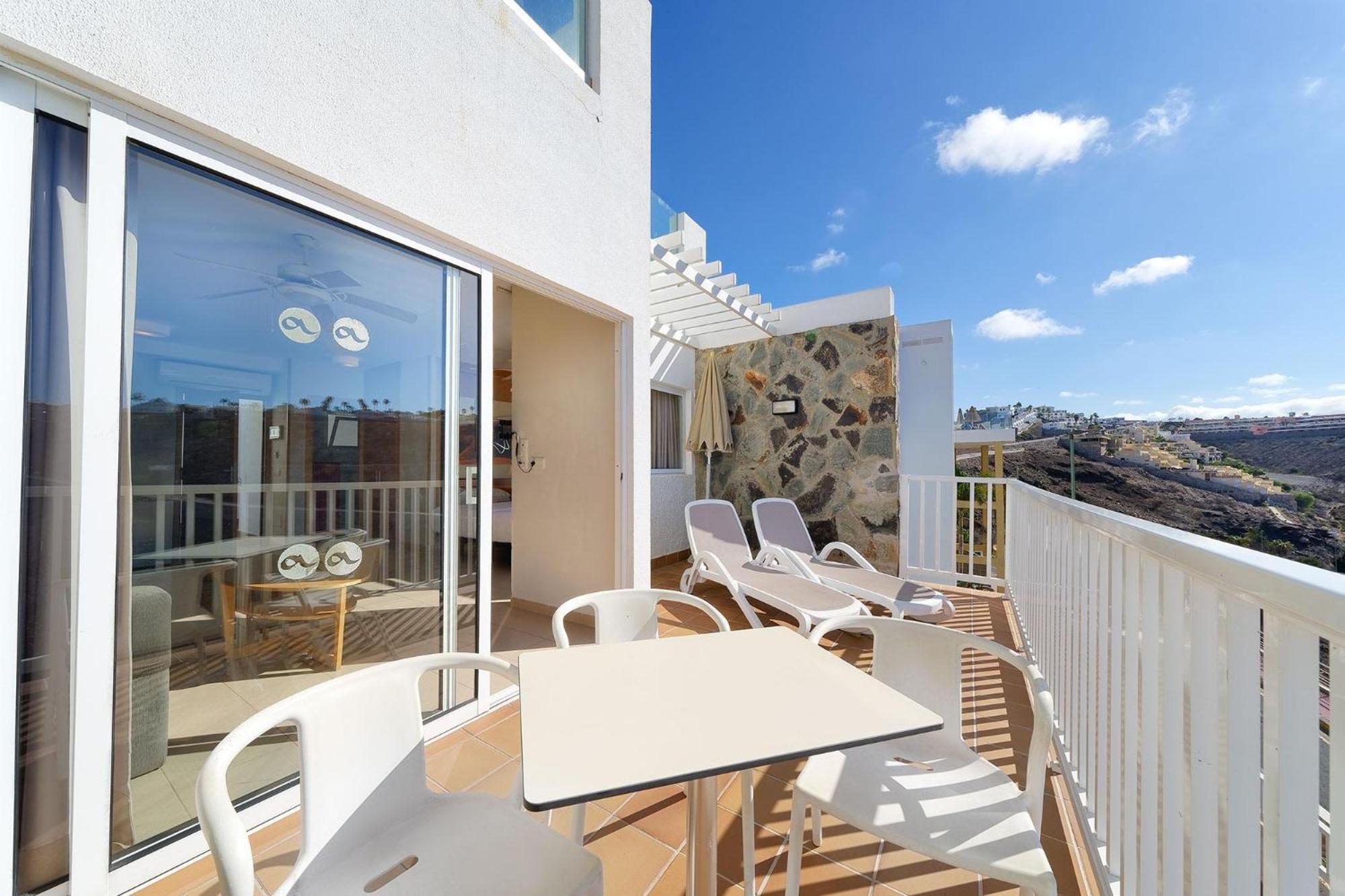 Classic Junior Suite Large Balcony