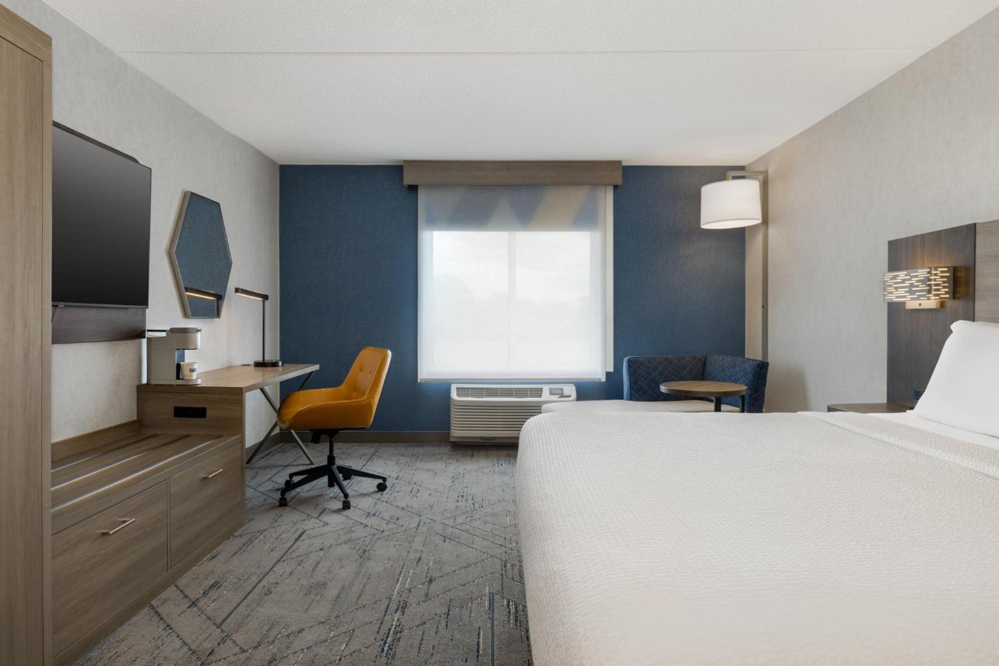 Standard King Room