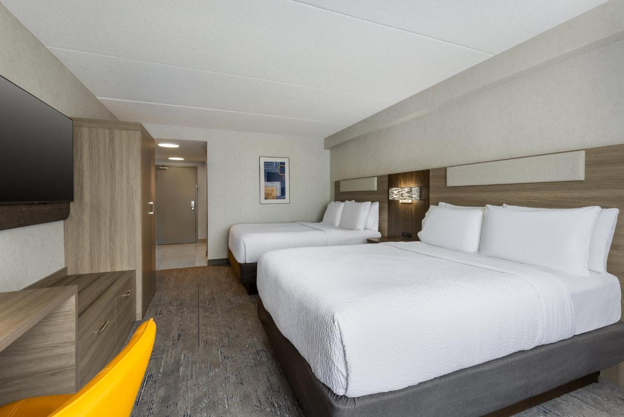 Queen Room Mobility Access or Hearing Accessible