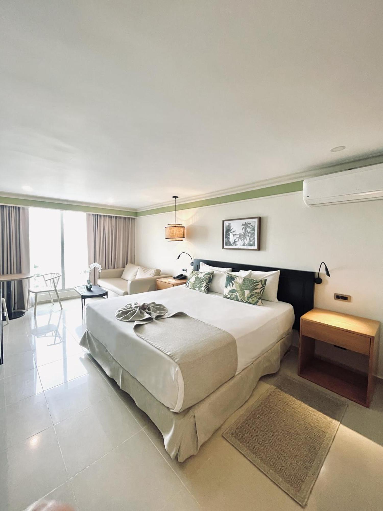 Habitación Superior Ejecutiva con vista al mar,1697816034:JPEG