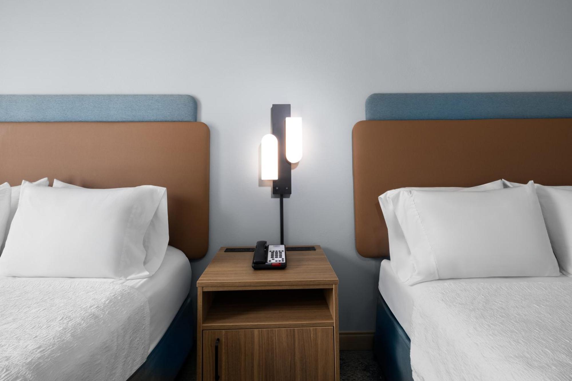 Room with Two Queen Beds - Non-Smoking