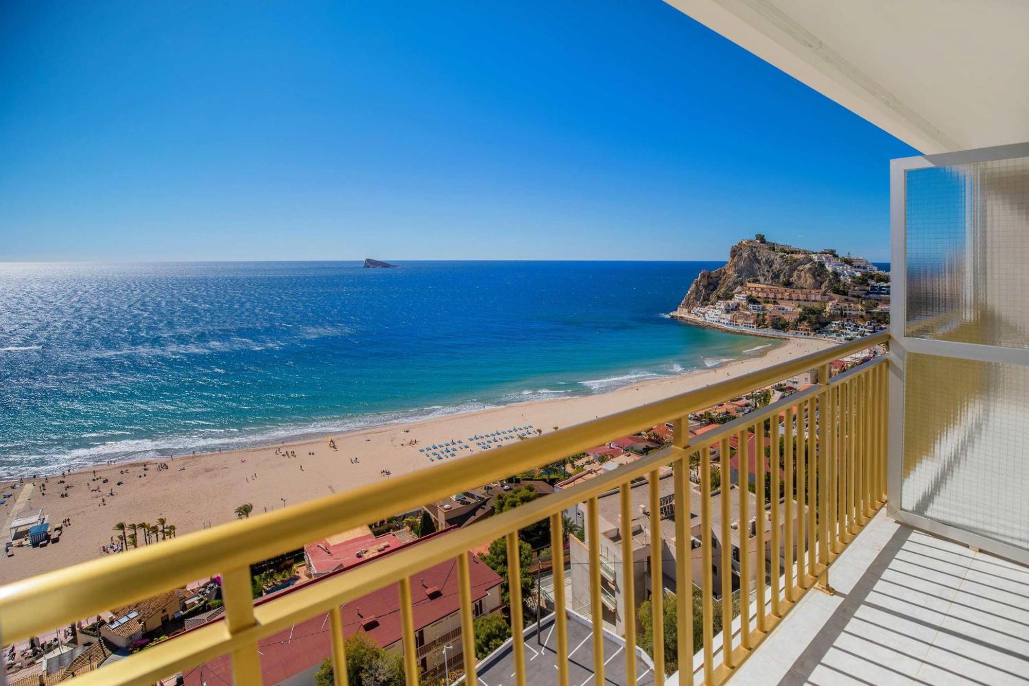 Double or Twin Room Sea View
