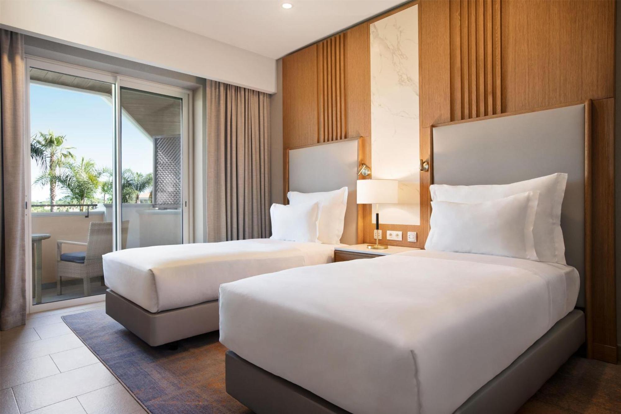 One Bedroom Sunrise Suite