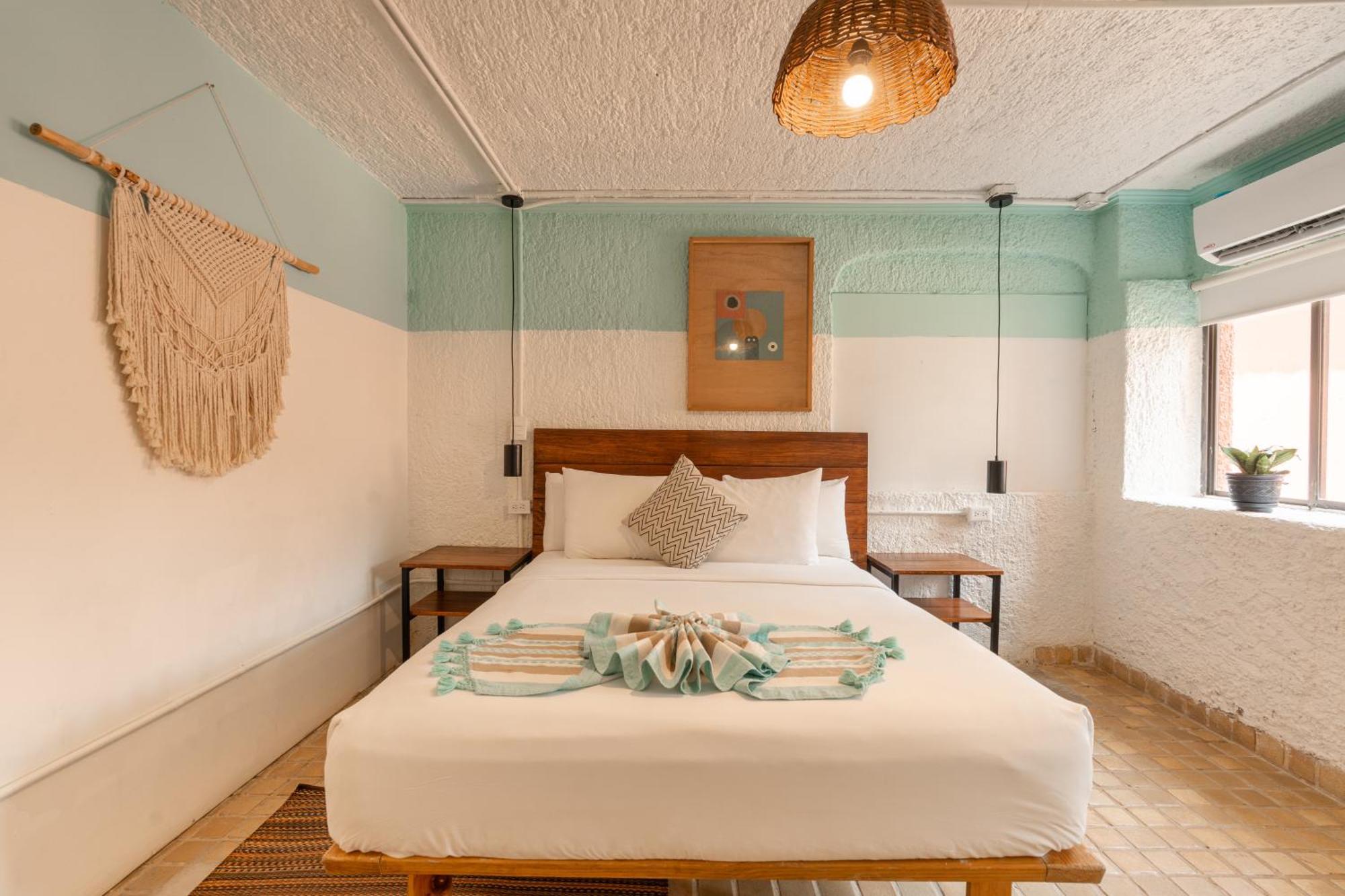 Chambre Lit Queen-Size Standard - Salle de Bains Privative
