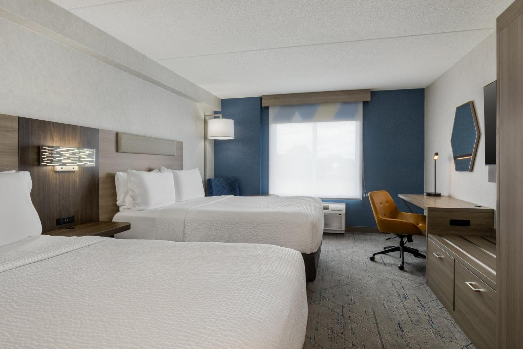 Queen Room Mobility Access or Hearing Accessible