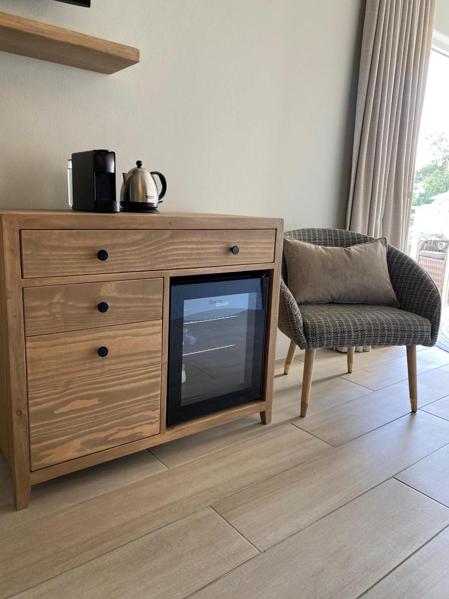 Seaview Suite 2