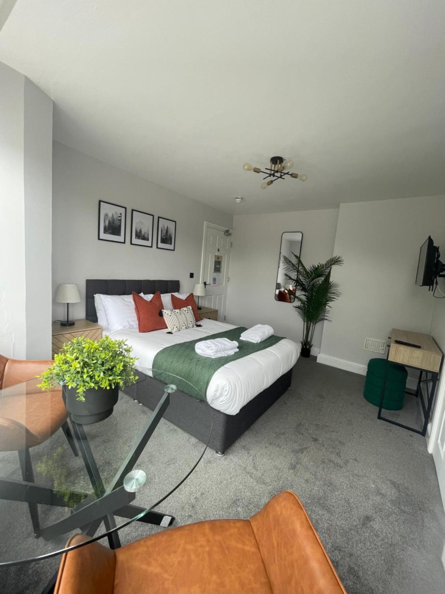 Double Room,1705568562:JPEG