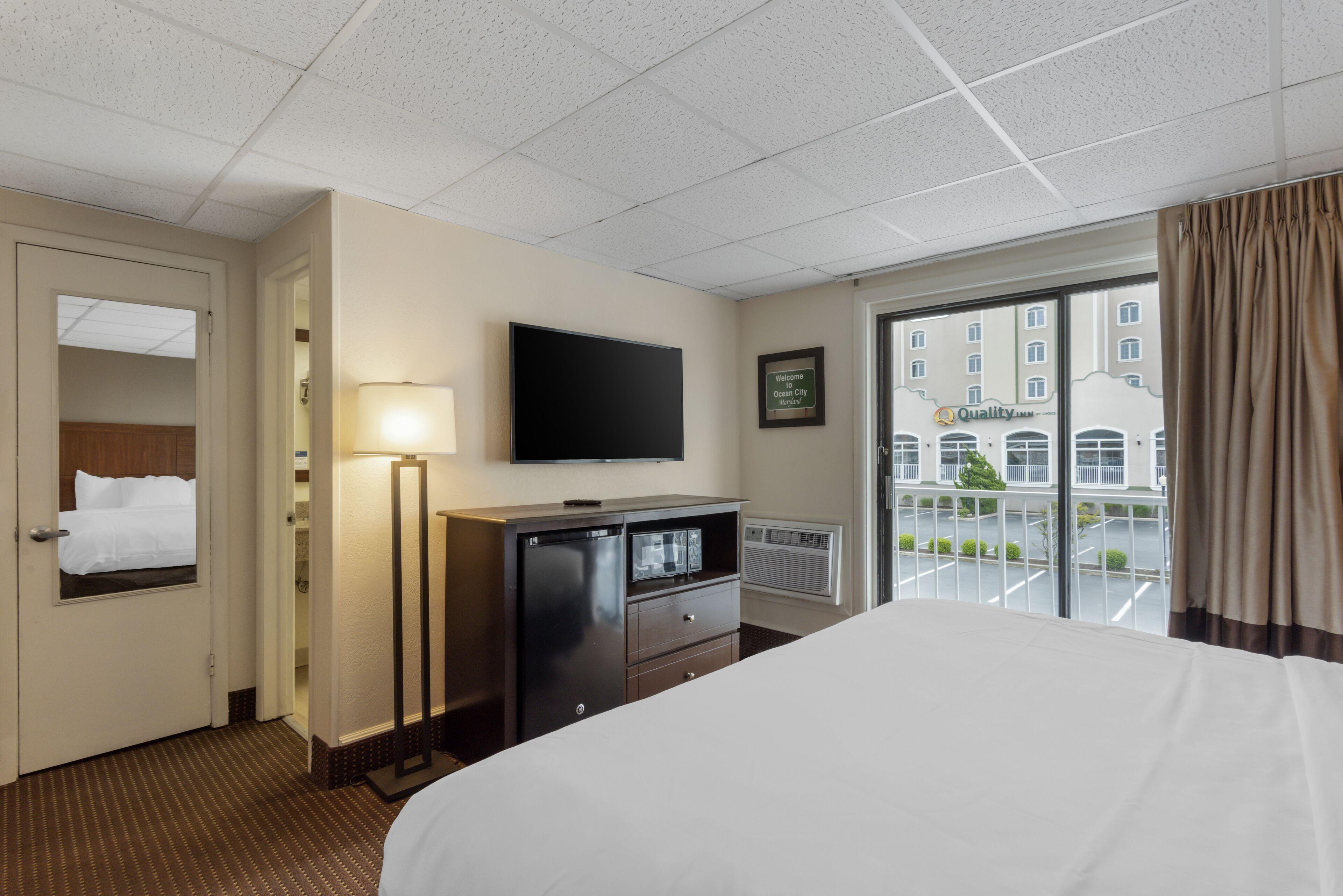 King Room - Non Smoking/Exterior Corridor