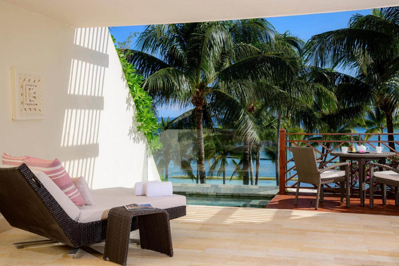 Grand Class Suite Ocean Front
