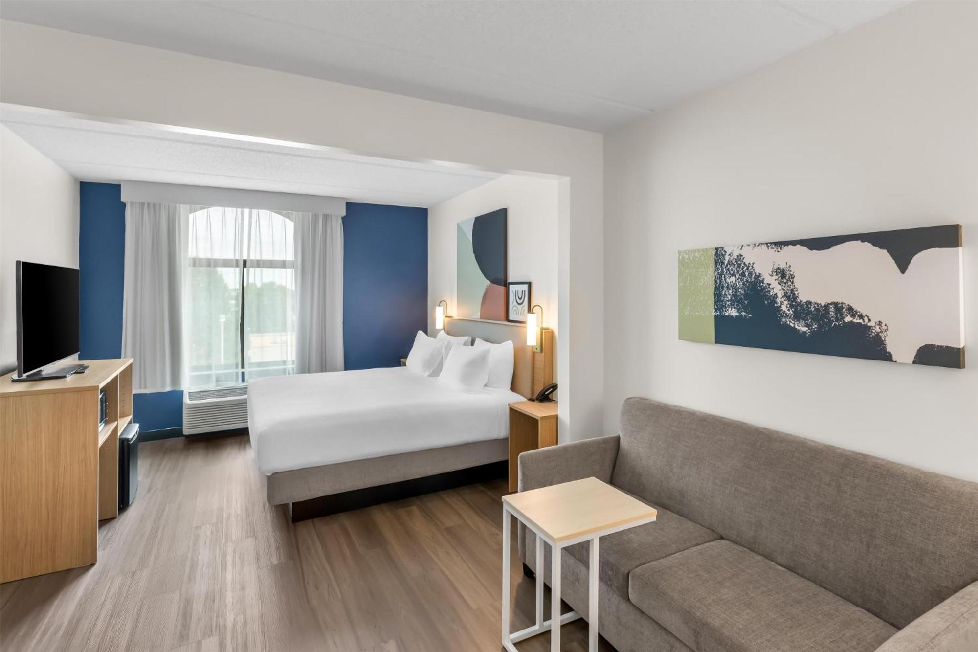 King Room with Sofa Bed - Non-Smoking,1706886086:JPEG