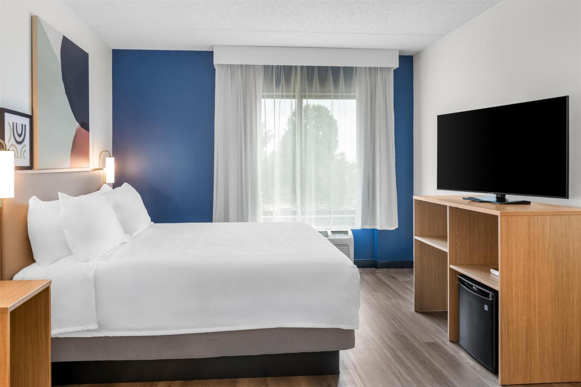 King Room,1706886085:JPEG