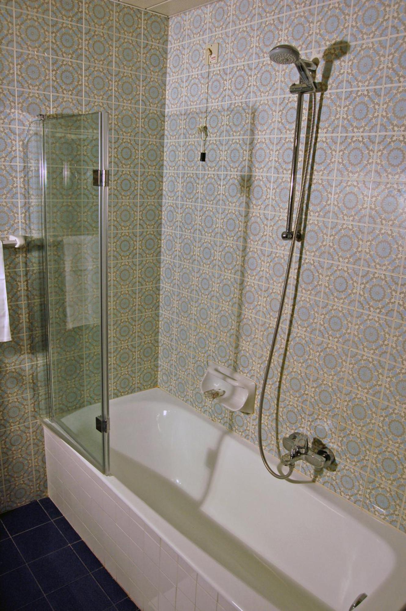 Economy Double or Twin Room Sea View