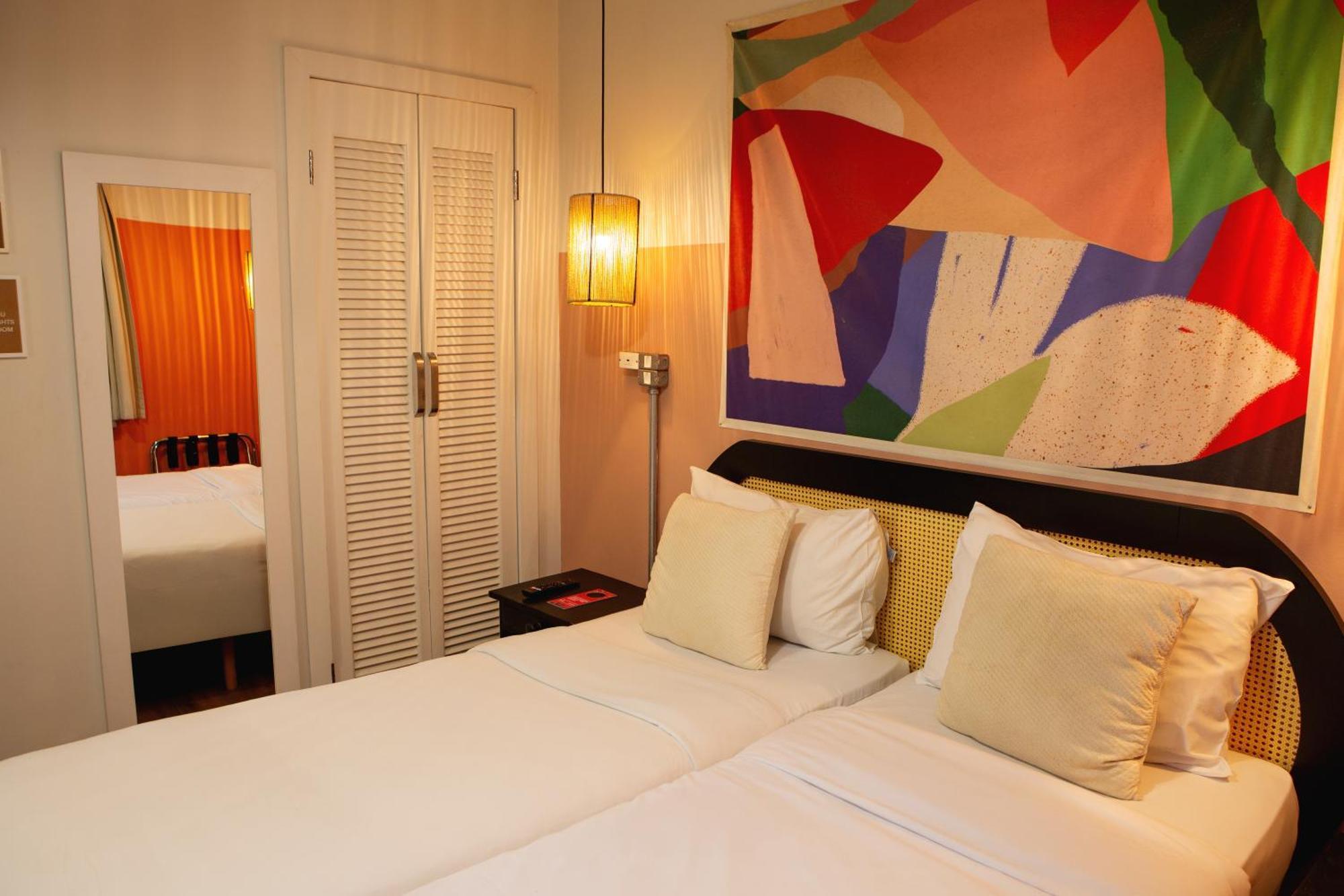 Standard Twin Room