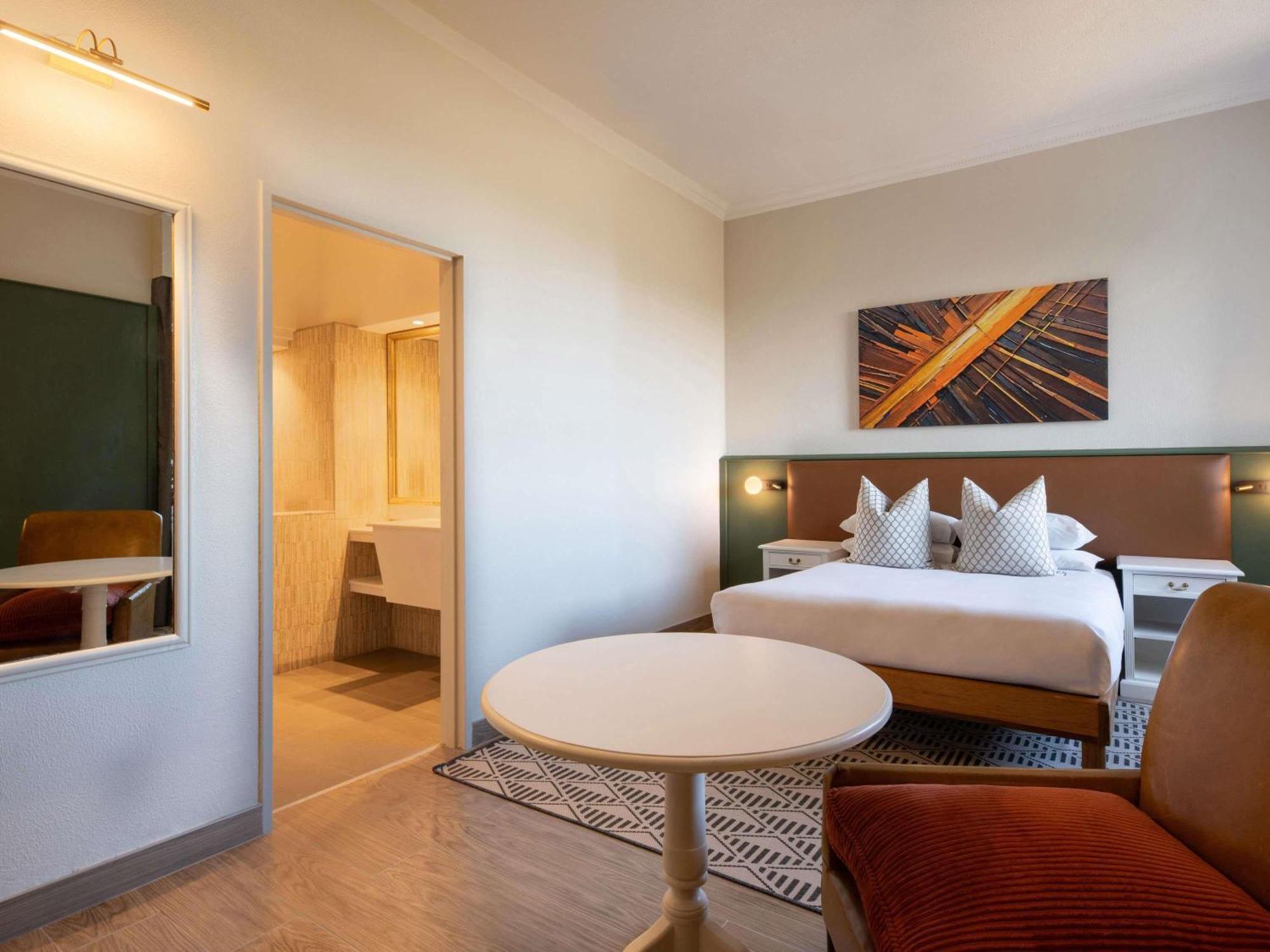 Classic Double Room with Pool View,1717104840:JPEG