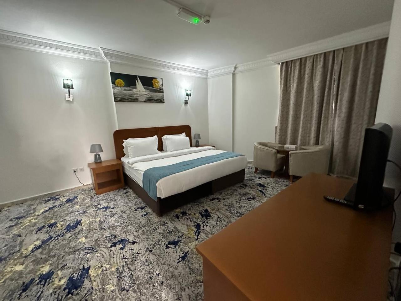 Classic King Room