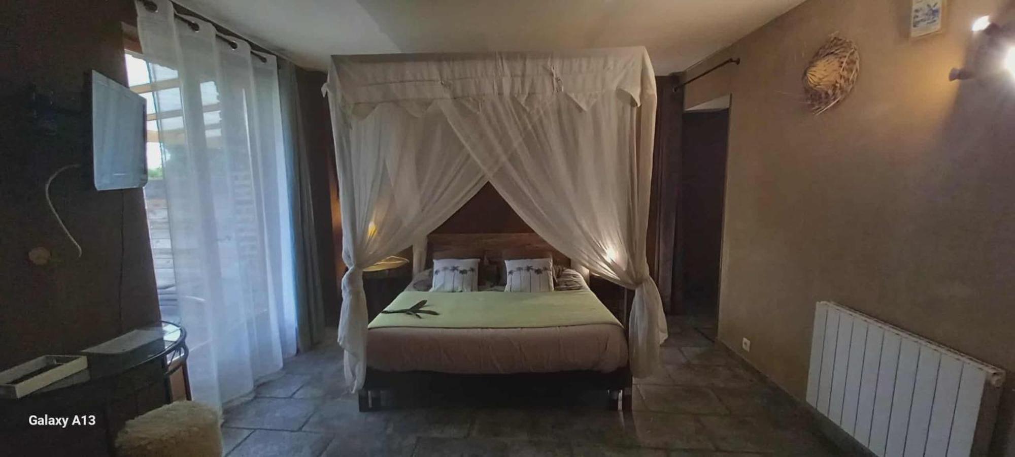 Double Room Shower