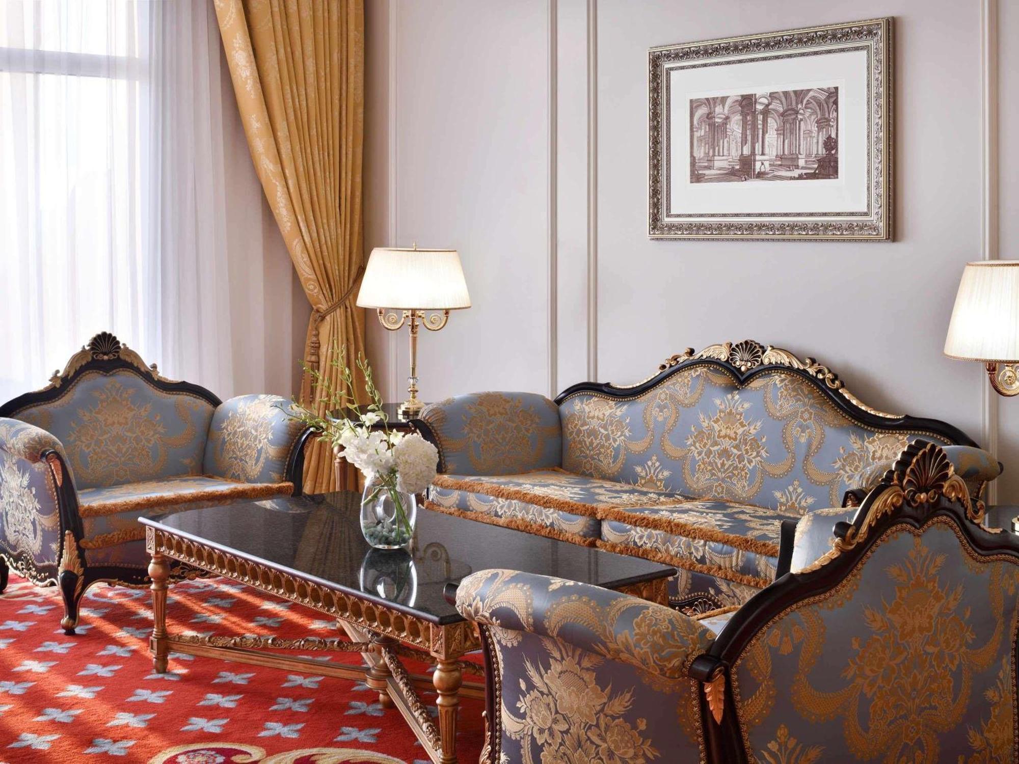Suite Presidencial Raffles com Varanda e Acesso ao Salão