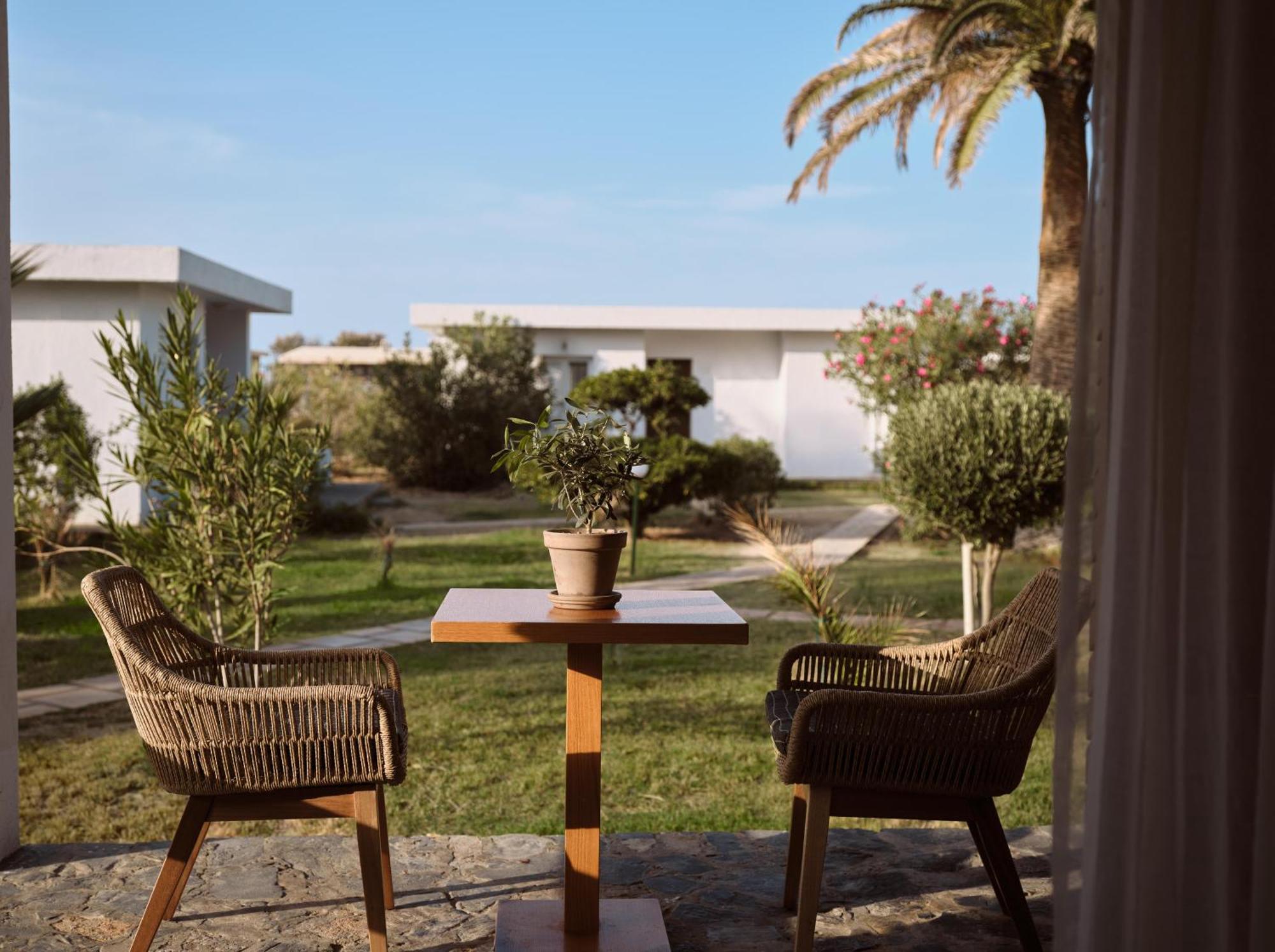 Bungalow Garden view