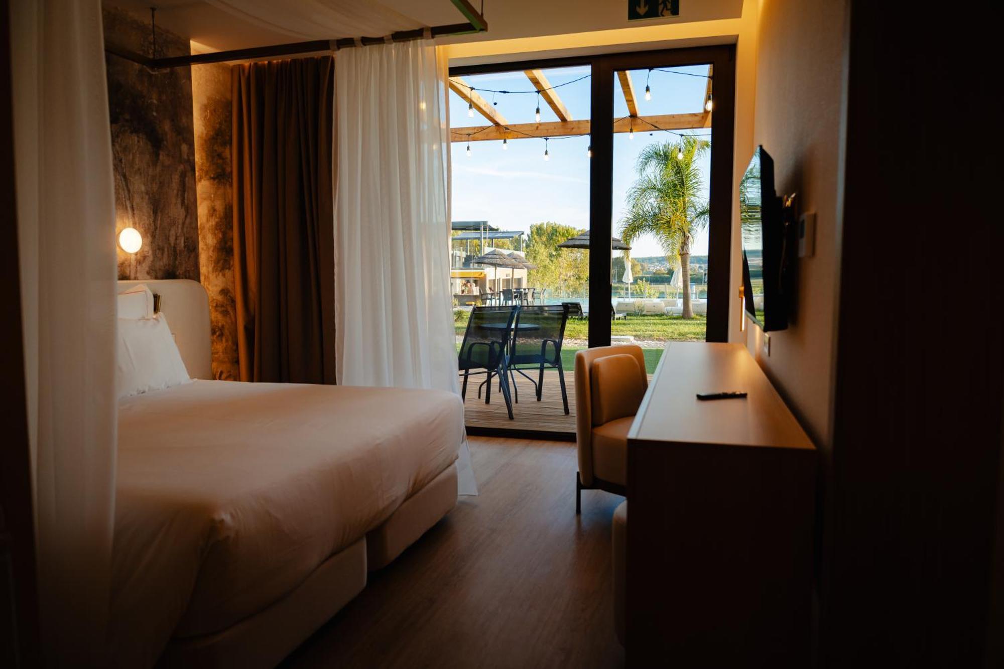 Superior Double or Twin Room Terrace Pool View