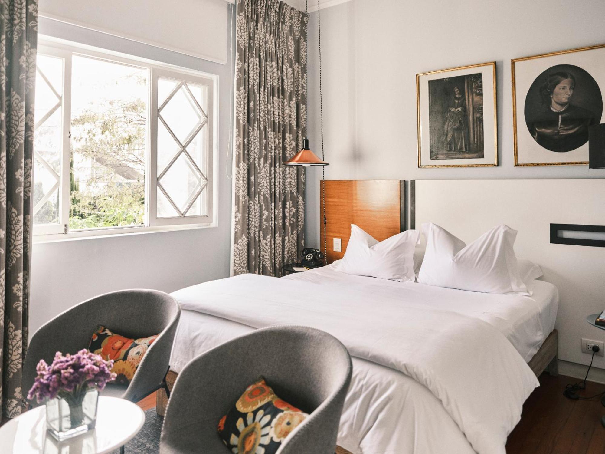 Double Room,1743021866:JPEG