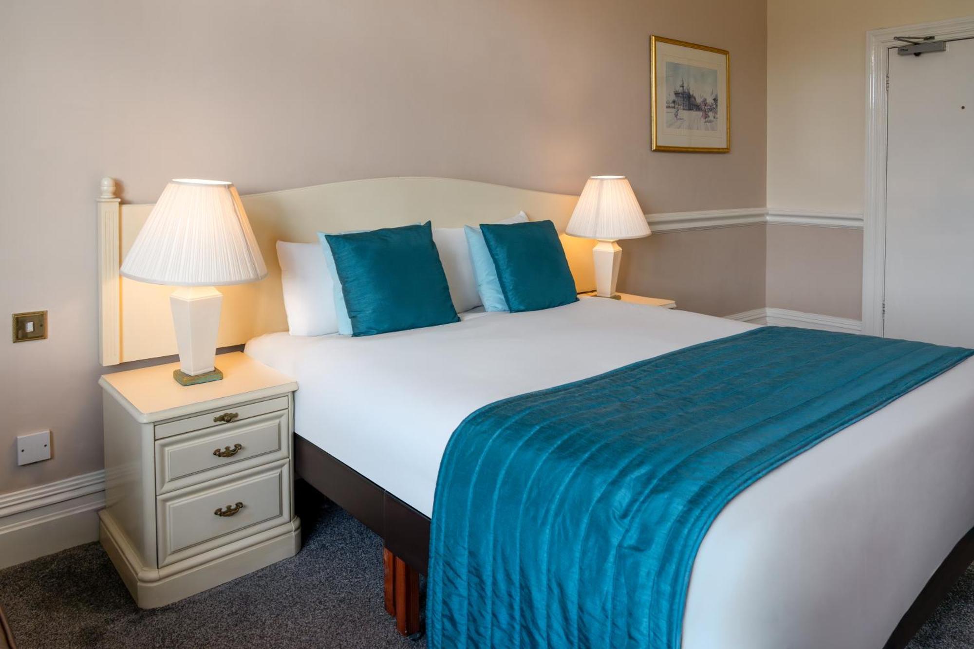 Double Room,1746827639:JPEG