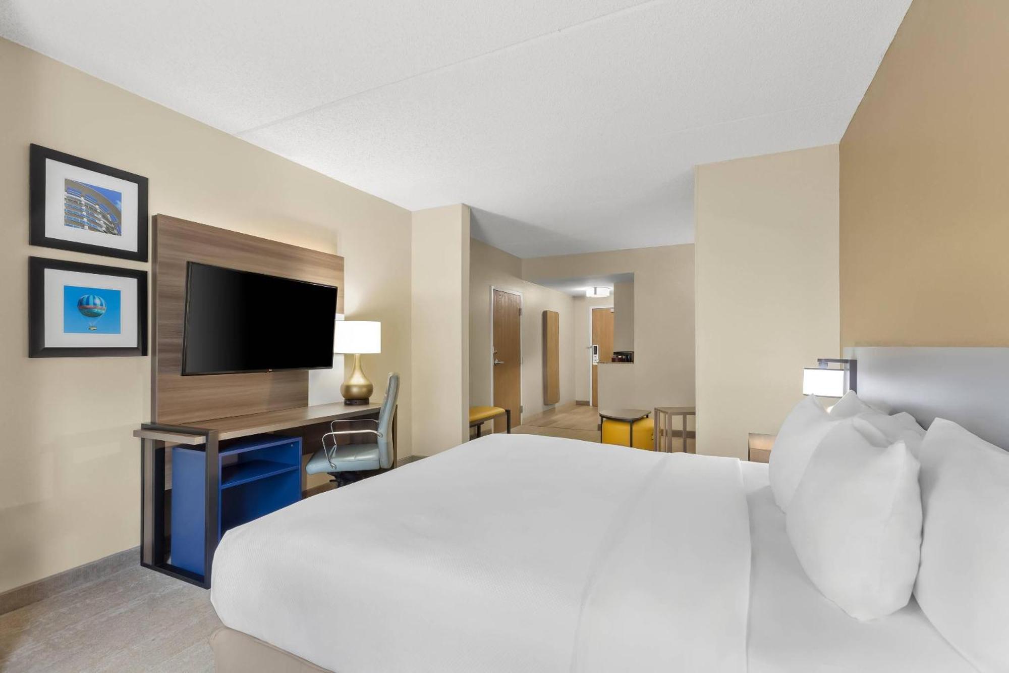 Suite met Kingsize Bed - Geschikt voor Gasten met een Lichamelijke Beperking - Rookvrij