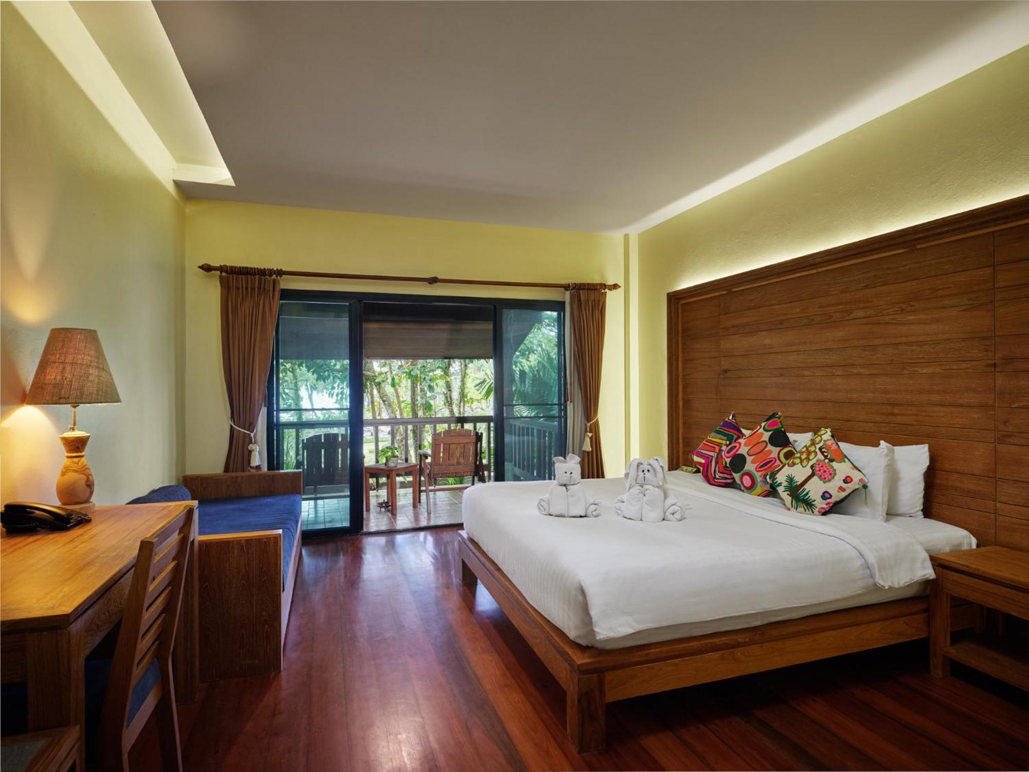 Deluxe Double or Twin Room