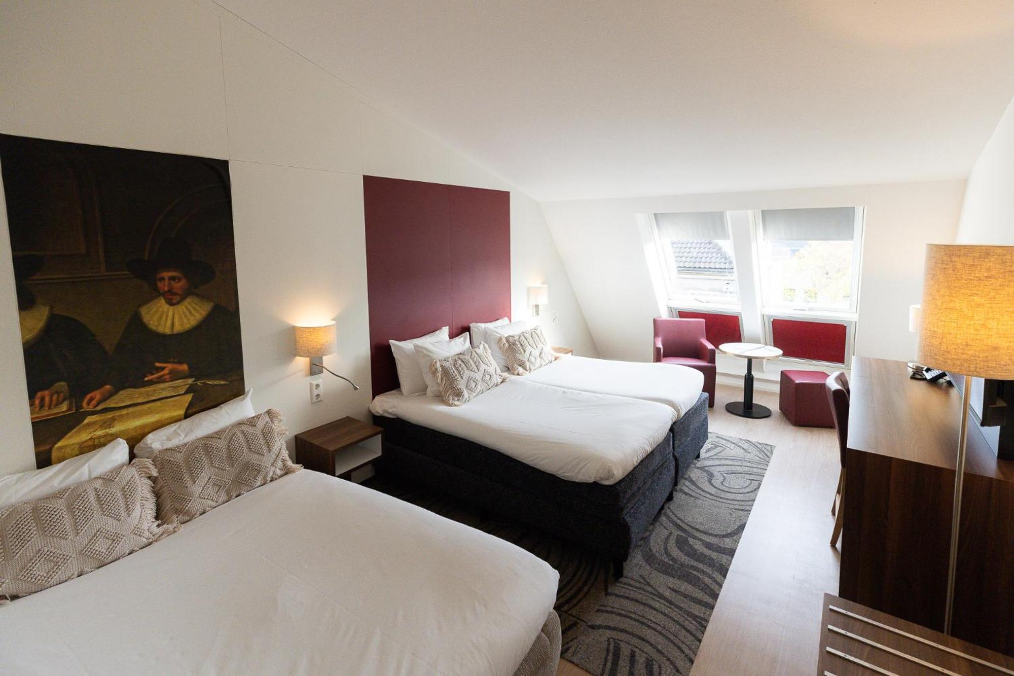 Executive Twin Room with Sofa Bed