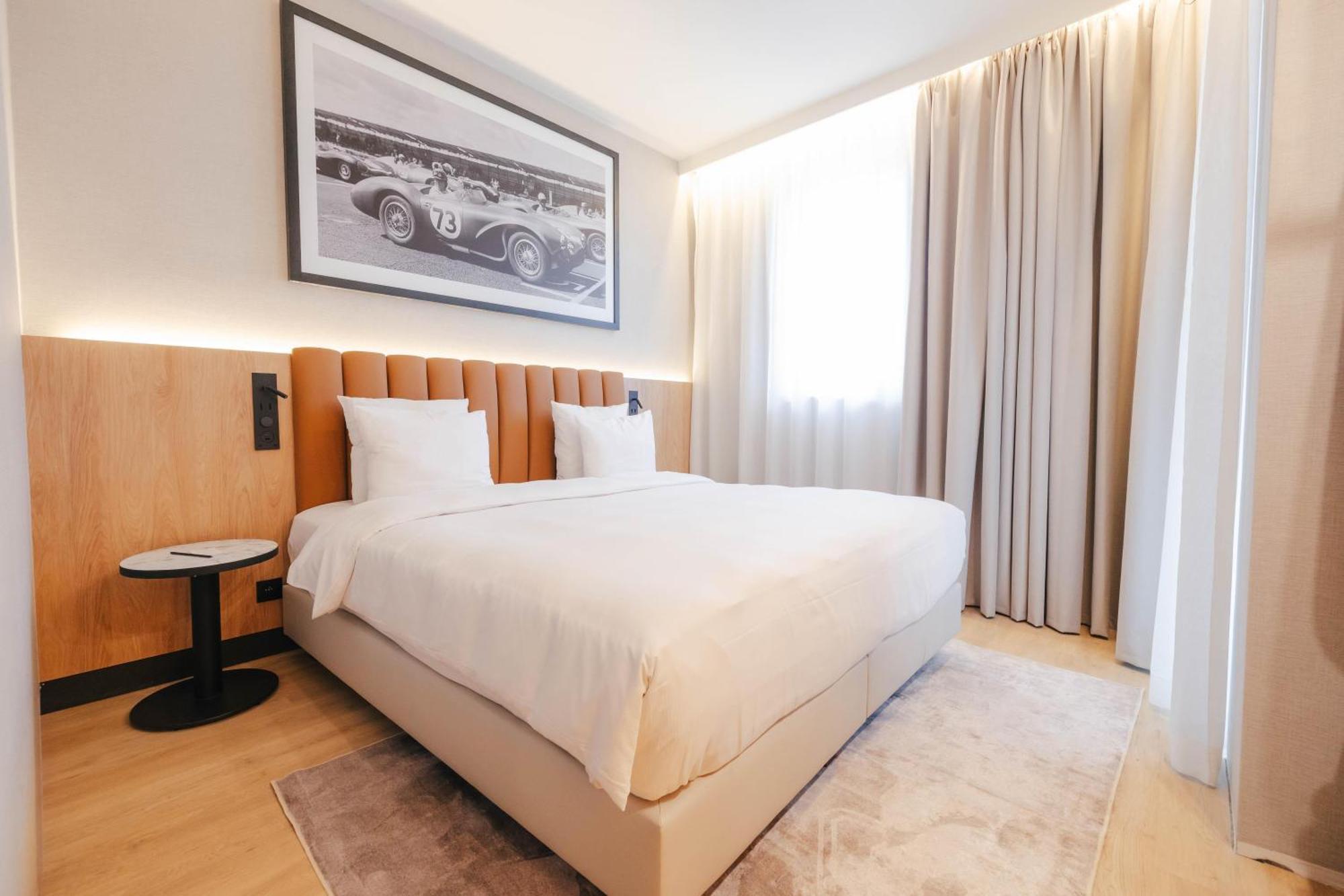 Family Room with Balcony (NEW),1756394307:JPEG