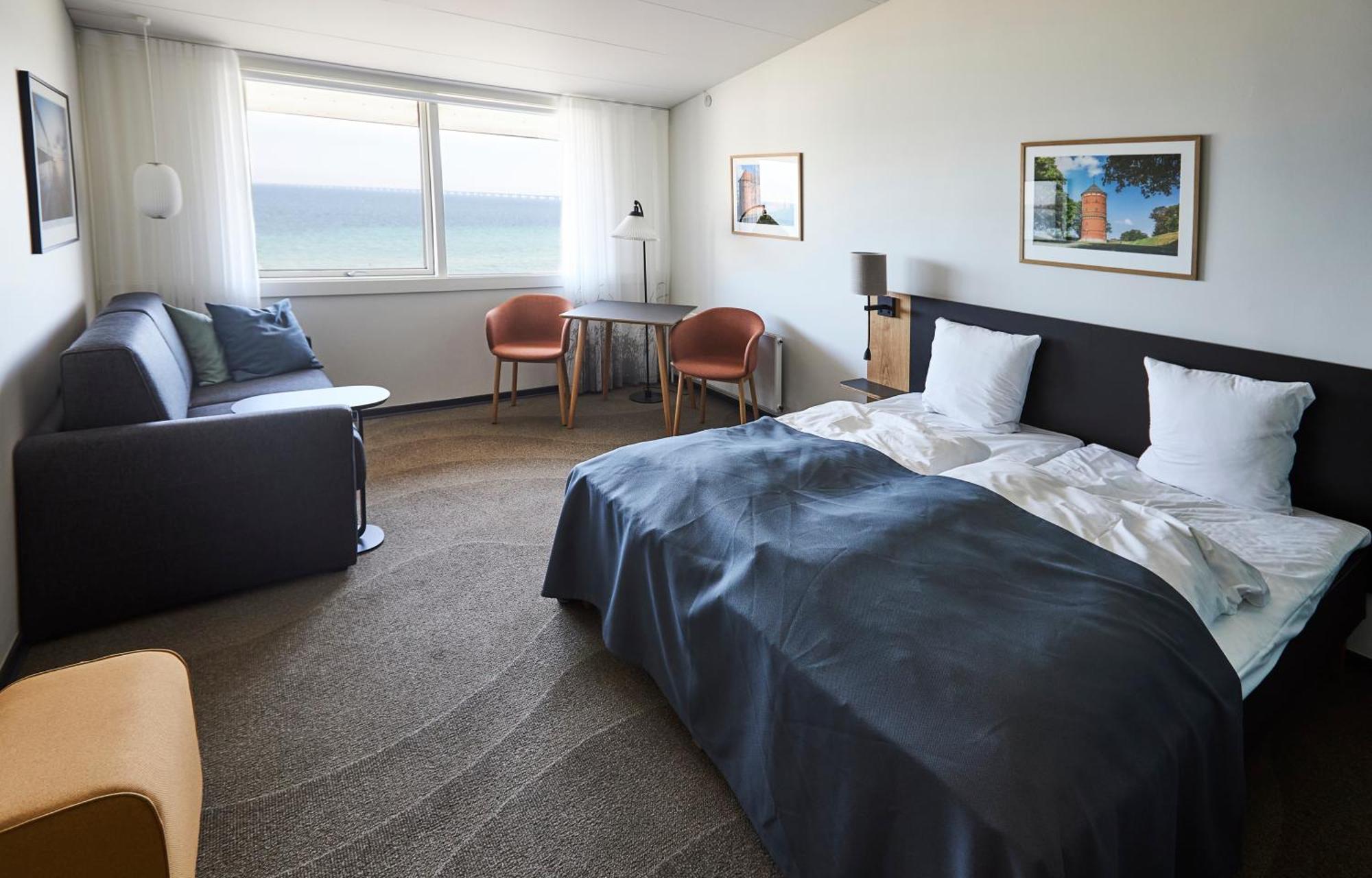 Double or Twin Room Sea View