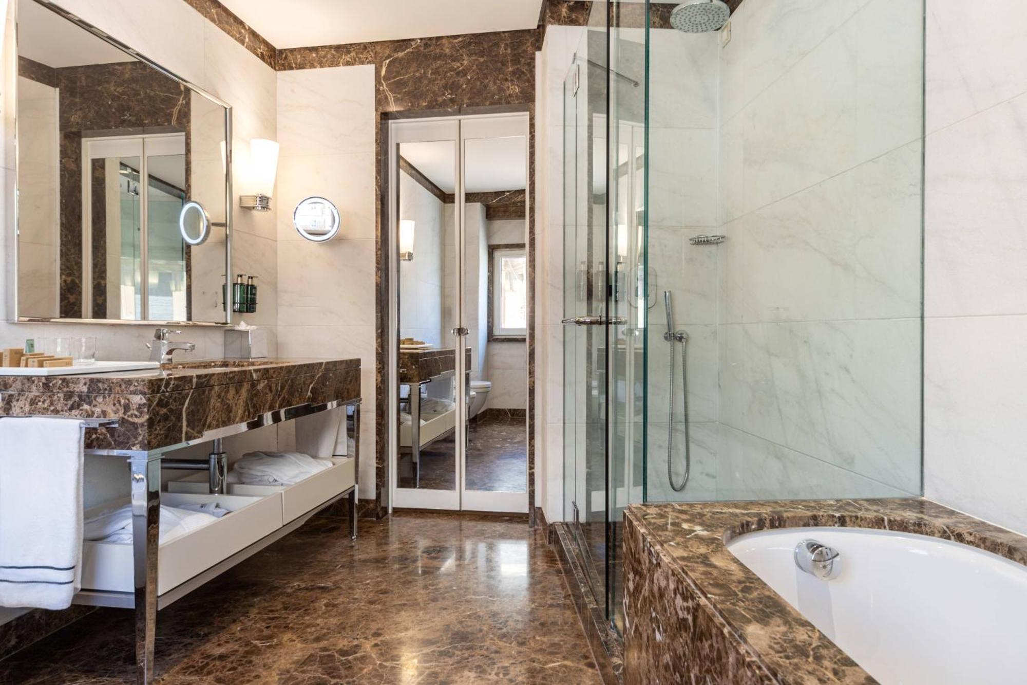 Junior Suite with Spa Access,1758525533:JPEG