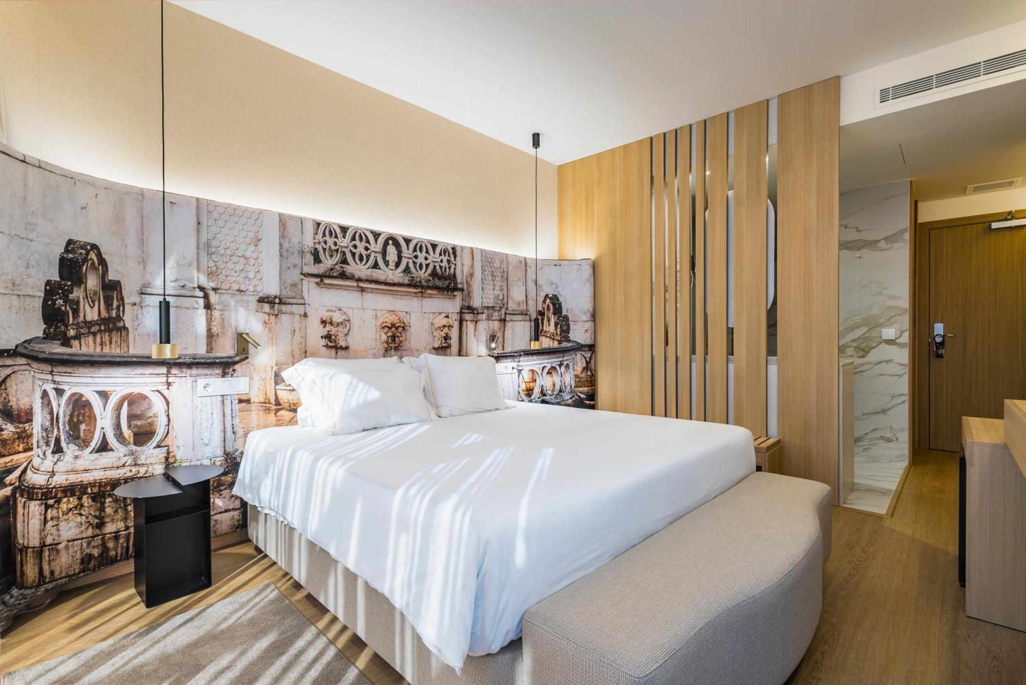 Superior Double or Twin Room Terrace Pool View