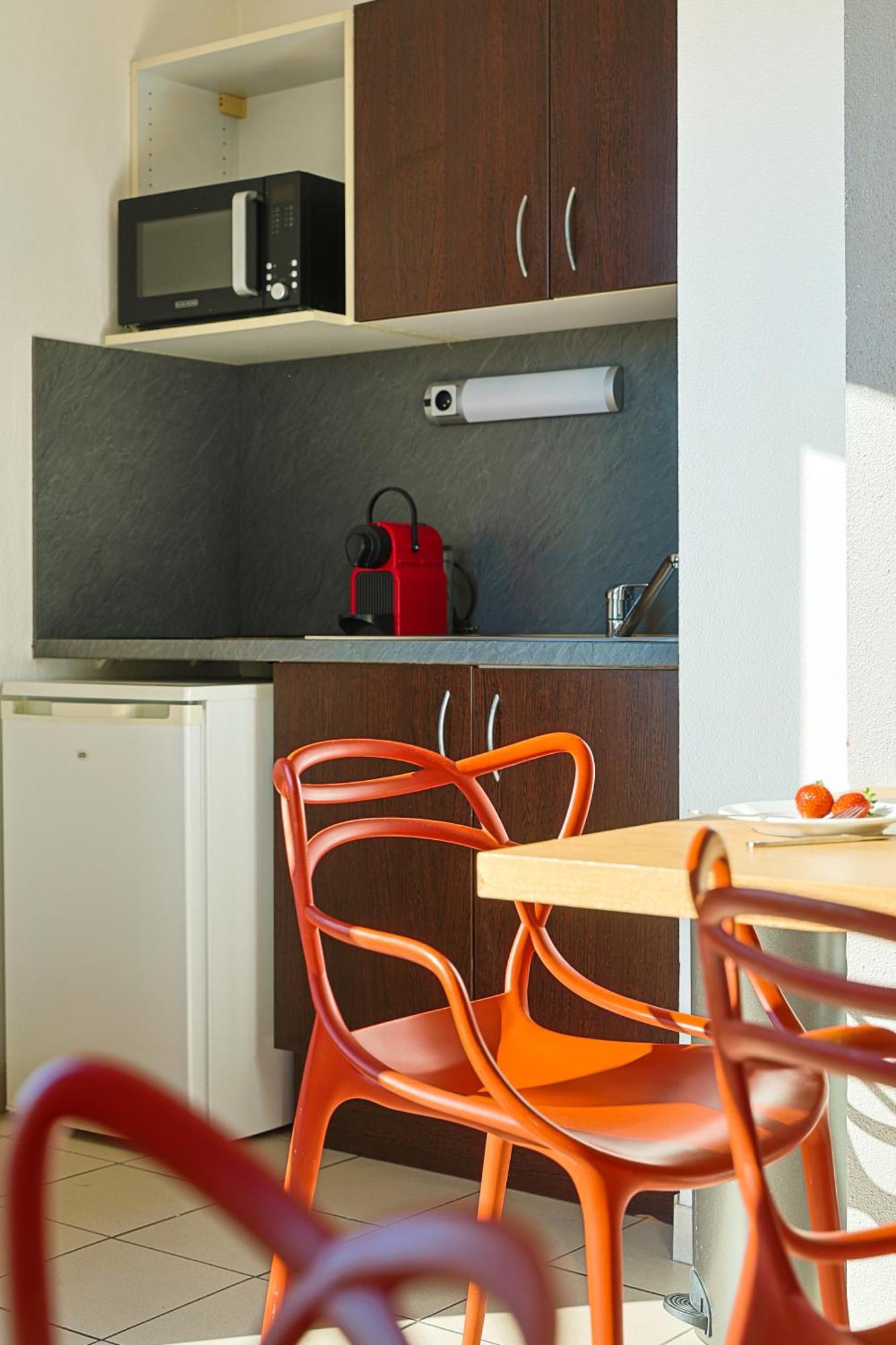 Apartment Terrace – 1 to