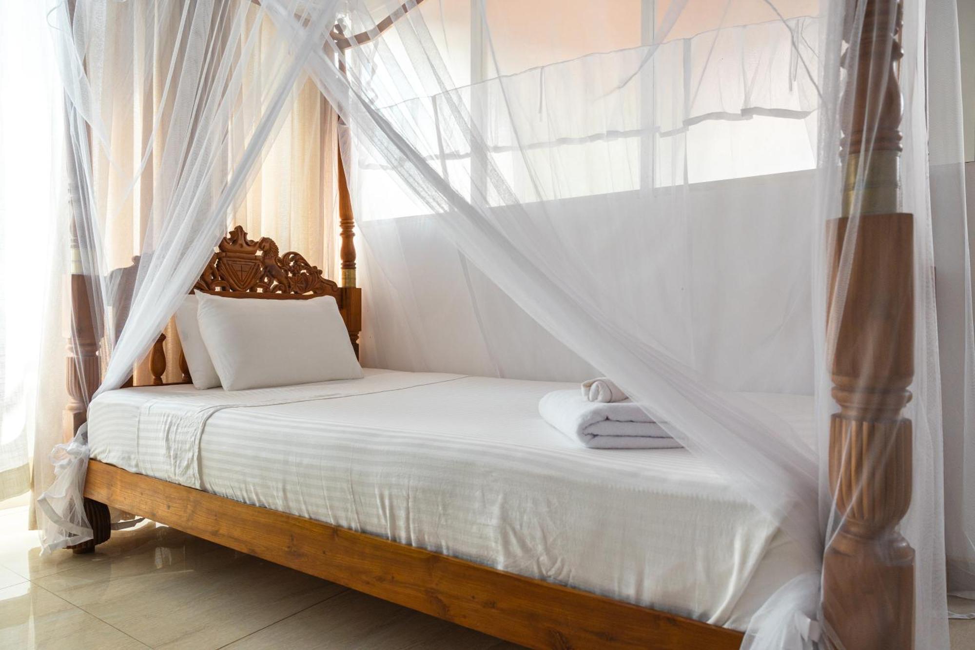 Standard Triple Room with Sea View