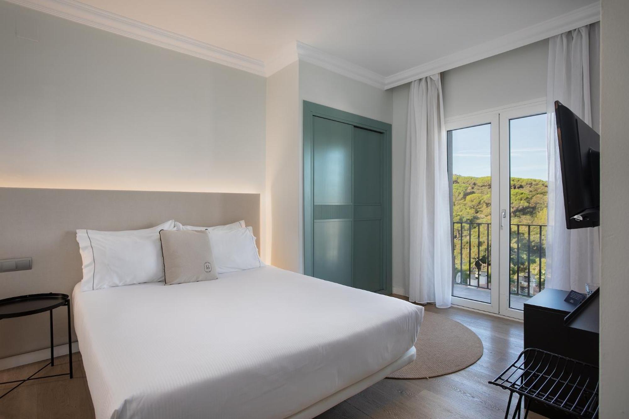Standard Double Room,1771734115:JPEG